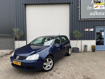 Blauw Gebruikt 2009 VW Golf VI Comfortline Hatchback | € 4.990 (Eerlijke prijs)