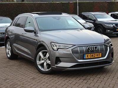 Grijs (metallic) Occasion 2020 Audi e-tron Business SUV | € 22.550 (Eerlijke prijs)