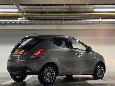 Grijs Gebruikt 2011 Lancia Ypsilon Hatchback | € 5.950 (Goede deal)