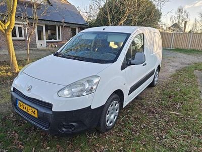 Wit Gebruikt 2012 Peugeot Partner MPV | € 1.750 (Goede deal)