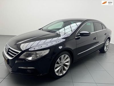 Zwart (metallic) Occasion 2011 VW Passat Sedan | € 6.350 (Iets duurder)