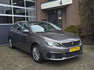 Grijs Occasion 2018 Peugeot 308 Premium Stationwagen | € 5.995 (Eerlijke prijs)