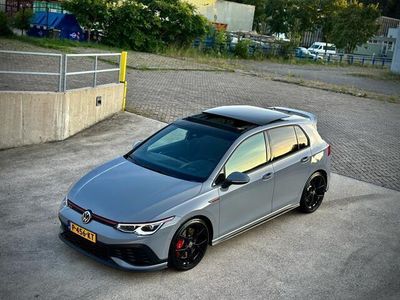 tweedehands VW Golf VIII 2.0 GTI CLUBSPORT 300PK! PANO|HEADUP|HK|IQ VOLLL