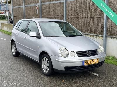 Grijs Gebruikt 2002 VW Polo Comfortline Hatchback | € 2.250 (Eerlijke prijs)