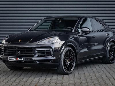 Zwart Gebruikt 2022 Porsche Cayenne Sport SUV | € 76.900 (Eerlijke prijs)