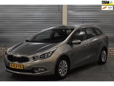 Grijs Occasion 2014 Kia Ceed Hatchback | € 8.950 (Iets duurder)