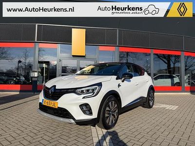 Twotone blanc nacré / noir et Occasion 2020 Renault Captur Intens SUV | € 20.445 (Eerlijke prijs)