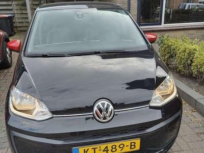 Zwart Gebruikt 2016 VW up! Beats Hatchback | € 7.950 (Eerlijke prijs)