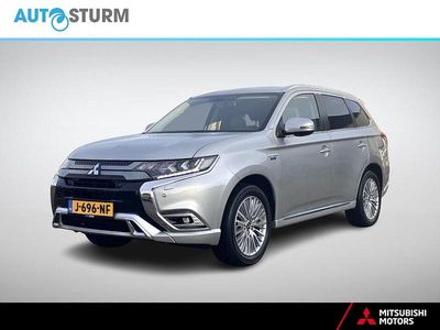 Zilver Occasion 2020 Mitsubishi Outlander P-HEV Intense+ SUV | € 25.940 (Eerlijke prijs)