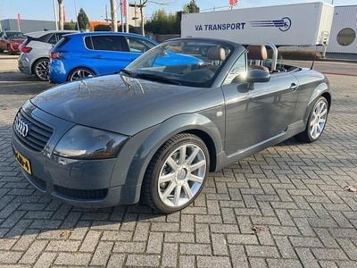 Occasion Audi TT Roadster 180 PK (132 kW) 2001 Grijs (metallic) Cabriolet