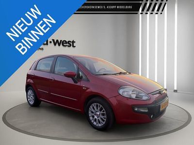 Rood Gebruikt 2011 Fiat Punto Evo Dynamic Hatchback | € 2.250 (Eerlijke prijs)