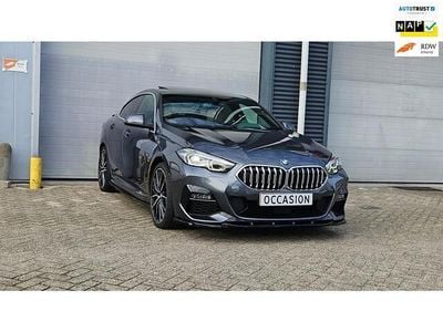 Grijs (metallic) Occasion 2021 BMW 220 Executive Coupé | € 31.995 (Duur)