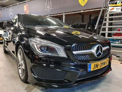 tweedehands Mercedes CLA180 Automaat - AMG Pakket - Navigatie - Xenon - LED -