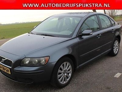 Grijs (metallic) Occasion 2005 Volvo S40 Kinetic Sedan | € 999 (Goede deal)