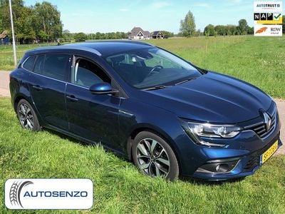 Blauw Occasion 2018 Renault Mégane GrandTour Bose Edition Stationwagen | € 11.750 (Eerlijke prijs)