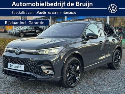 Grijs Gebruikt 2024 VW Tiguan R-line SUV | € 47.850 (Goede deal)