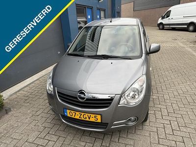 Grijs Occasion 2012 Opel Agila Edition Hatchback | € 6.995 (Eerlijke prijs)