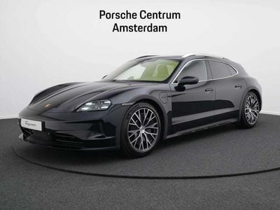 Diepzwart metallic Gebruikt 2024 Porsche Taycan Cross Turismo Sedan | € 99.950 (Super prijs)