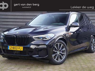 Zwart, metallic lak Occasion 2020 BMW X5 M Sport SUV | € 50.900 (Goede deal)