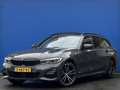 Grijs Occasion 2020 BMW 330 Executive Stationwagen | € 27.890 (Iets duurder)