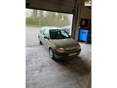 Renault Clio II