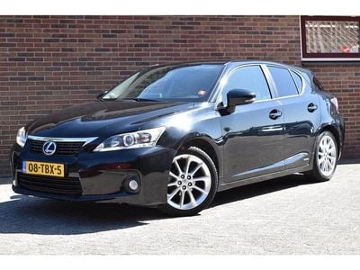 Lexus CT200h