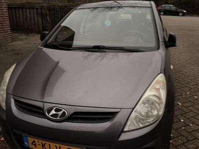Grijs Gebruikt 2011 Hyundai i20 MPV | € 3.000 (Eerlijke prijs)