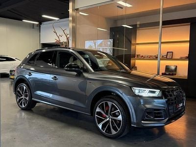 Grijs Occasion 2018 Audi Q5 Black Edition SUV | € 36.999 (Eerlijke prijs)