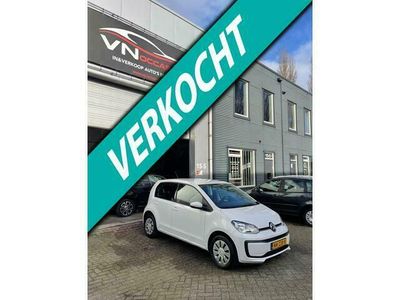 Wit Occasion 2017 VW up! move up! Hatchback | € 7.750 (Eerlijke prijs)