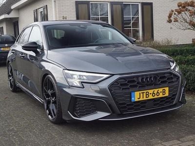 Occasion Audi A3 Sportback S-Line 245 PK (180 kW) 2022 Grijs (metallic) Hatchback