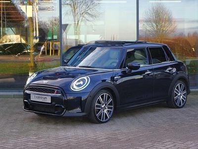 Zwart Occasion 2021 Mini Cooper S Hatchback | € 28.450 (Eerlijke prijs)
