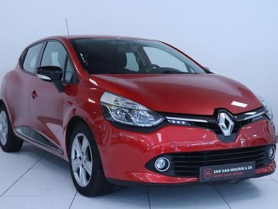 tweedehands Renault Clio IV TCe 90PK Expression | Navi | PDC | LMV | Cruise | Bluetooth |