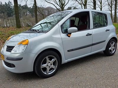 Grijs Gebruikt 2005 Renault Modus Expression MPV | € 3.000 (Eerlijke prijs)