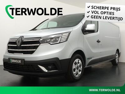 Gris highland Occasion 2024 Renault Trafic MPV | € 29.945 (Eerlijke prijs)
