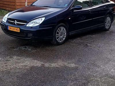 Blauw Occasion 2004 Citroën C5 Exclusive Sedan | € 1.500 (Goede deal)