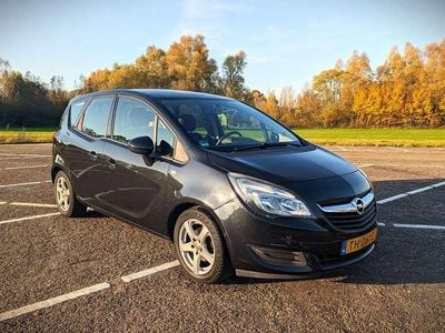 Zwart Occasion 2014 Opel Meriva Design Edition MPV | € 5.500 (Goede deal)