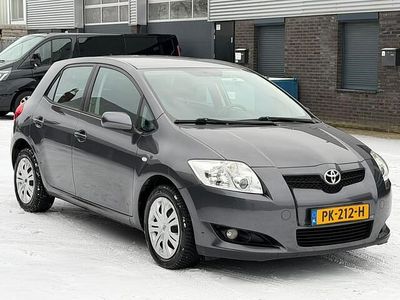 Occasion Toyota Auris Terra 97 PK (71 kW) 2007 Grijs Hatchback