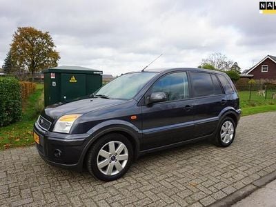 Grijs Gebruikt 2010 Ford Fusion Futura MPV | € 6.750 (Duur)