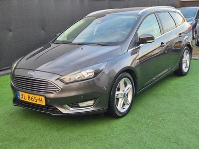 Grijs Occasion 2018 Ford Focus Titanium Stationwagen | € 12.440 (Goede deal)