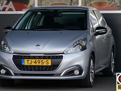 tweedehands Peugeot 208 1.2 PureTech Blue Lease Executive, CarPlay, PDC