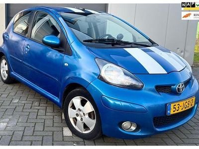 Occasion Toyota Aygo 68 PK (50 kW) 2009 Blauw Hatchback