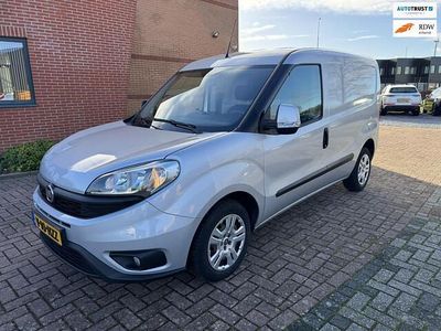 Grijs (metallic) Gebruikt 2015 Fiat Doblò MPV | € 4.500 (Goede deal)