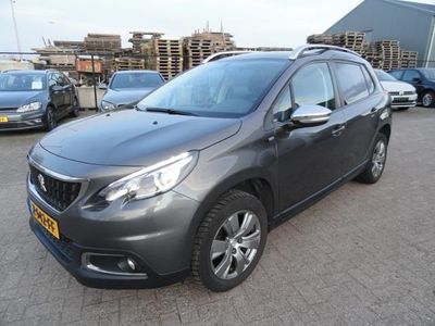 tweedehands Peugeot 2008 1.2 PureTech Met ECC NAVIG CAR APPLE PLAY