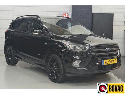 Zwart Occasion 2018 Ford Kuga ST-Line SUV | € 15.950 (Eerlijke prijs)