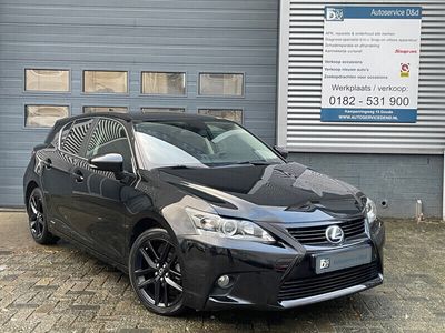 Lexus CT200h