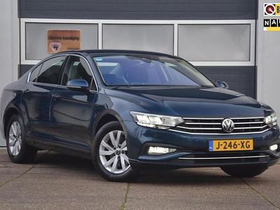 Blauw Occasion 2020 VW Passat Business Sedan | € 21.900 (Goede deal)