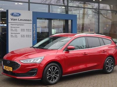 Rood Occasion 2024 Ford Focus Titanium Stationwagen | € 25.590 (Goede deal)
