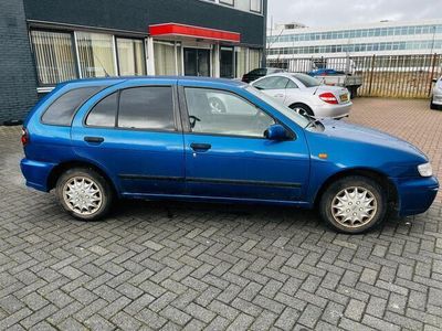 Nissan Almera