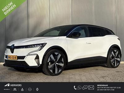 Wit Occasion 2023 Renault Megane E-Tech Techno Hatchback | € 27.435 (Eerlijke prijs)