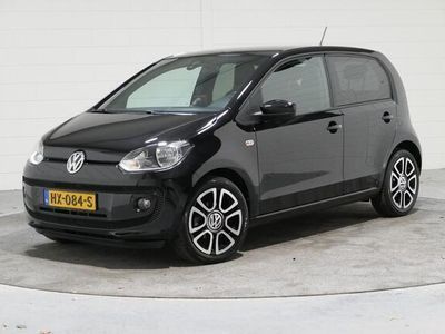 tweedehands VW up! UP! 1.0 highBlueMotion Black&White NL, 5Drs. Airco. Navigatie, Cruise, enz. .. Pracht UITSTRALING .. LAGE Km stand ..